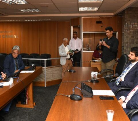 Imagem do post Crise do cacau e invasões de terra dominam debate em comissão na Bahia