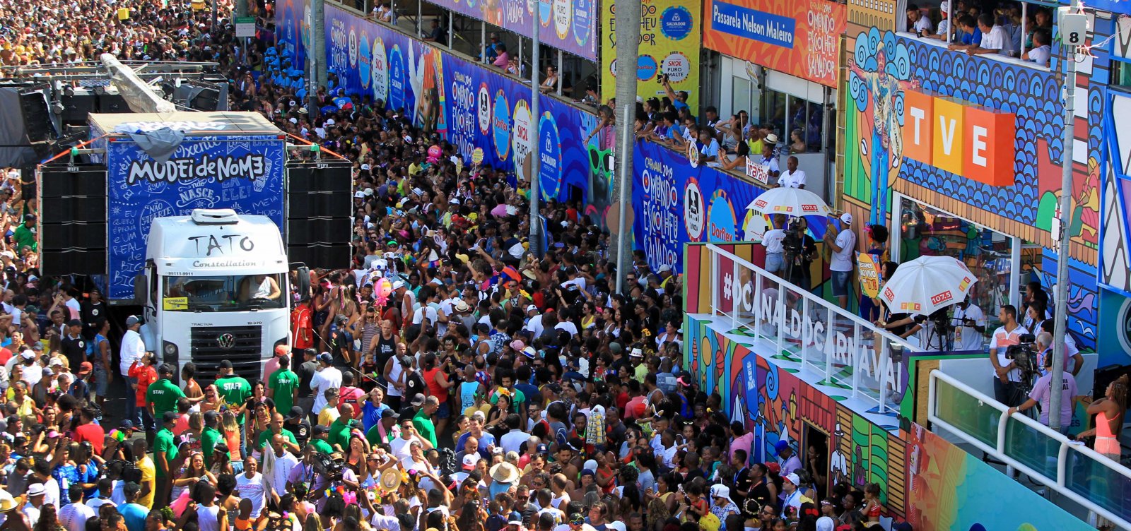 Vai sair da folia? Veja o que abre e o que fecha em Salvador no Carnaval