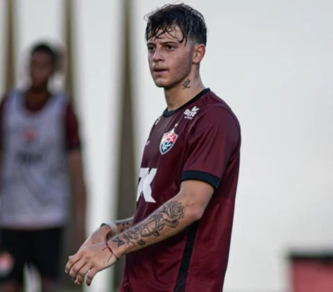 Imagem do post Reforço argentino fora do Baianão: Vitória perde opção ofensiva e técnico dispara contra regulamento