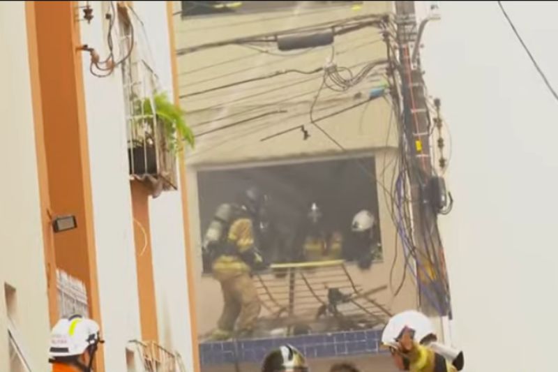 Prédio incendiado no Stiep é evacuado; ocorrência deixa 12 vítimas