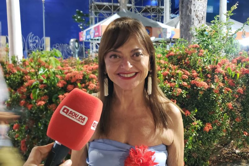 Alice Portugal confirma pré-candidatura e destaca combate ao feminicídio durante Carnaval de Salvador