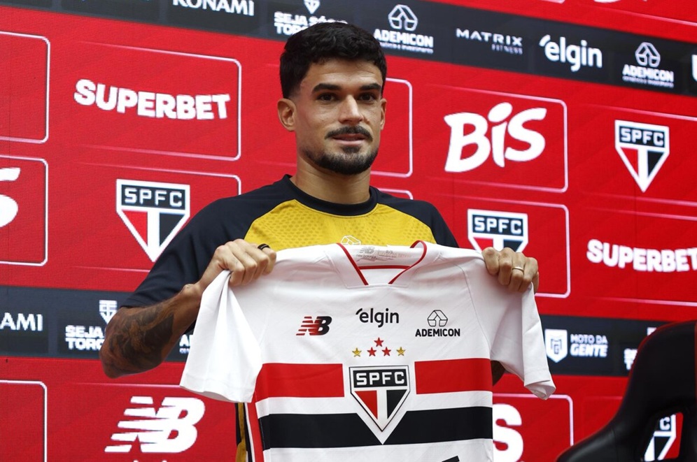 Imagem do post Cauly abre o jogo sobre saída do Bahia e explica queda de minutos com Ceni