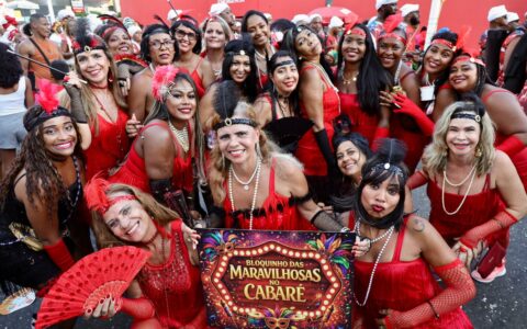 Imagem do post Fuzuê no domingo conquista foliões e lota circuito em Salvador