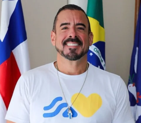 Imagem do post Festa de Iemanjá reúne mais de 1 milhão de pessoas e atrai turistas de vários países, diz Gegê