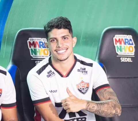 Imagem do post Vitória rescinde com Felipe Cardoso e atacante já negocia com rival da Série B