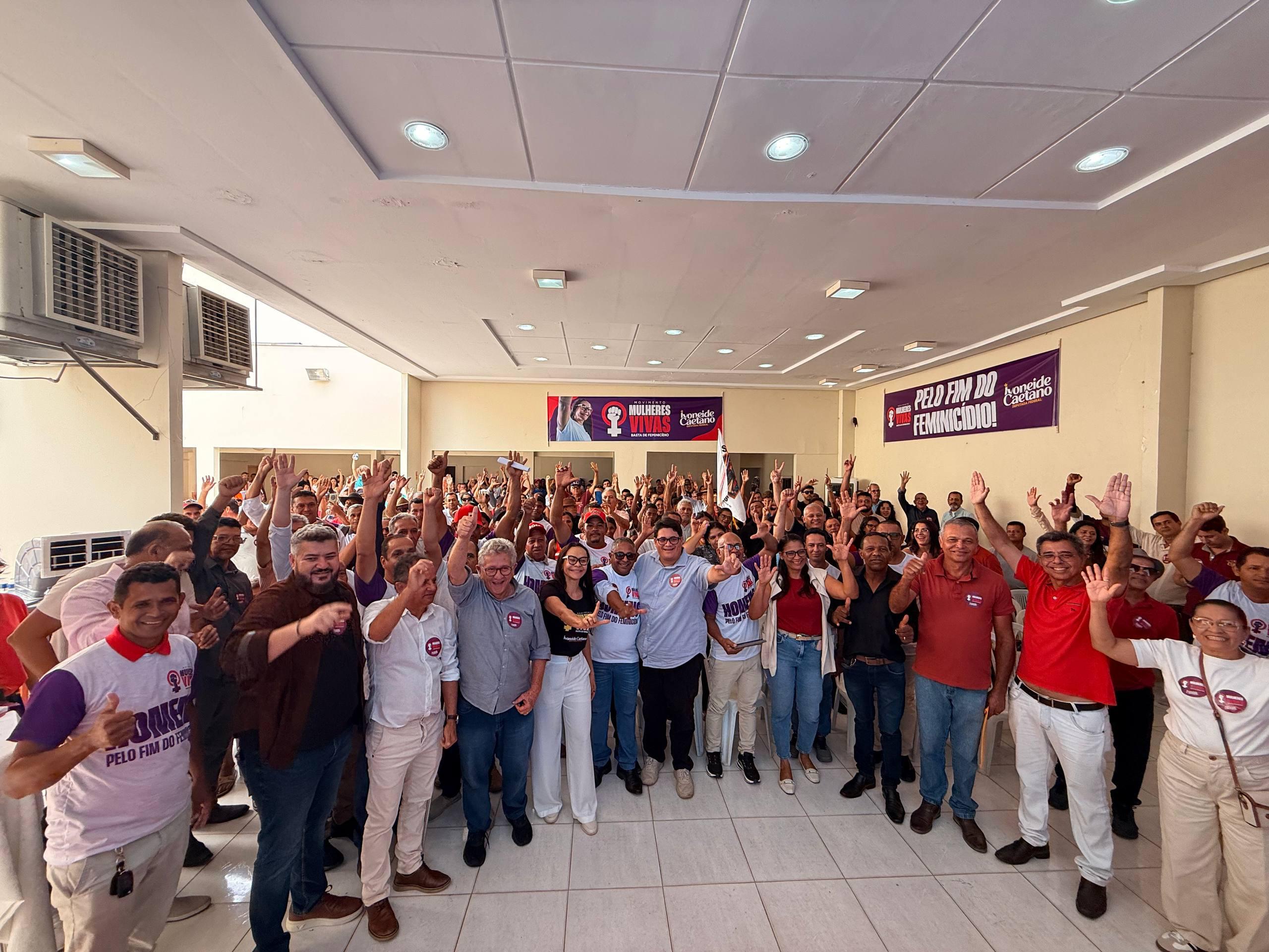Ivoneide Caetano demonstra força no Oeste ao reunir lideranças durante plenária em Barreiras
