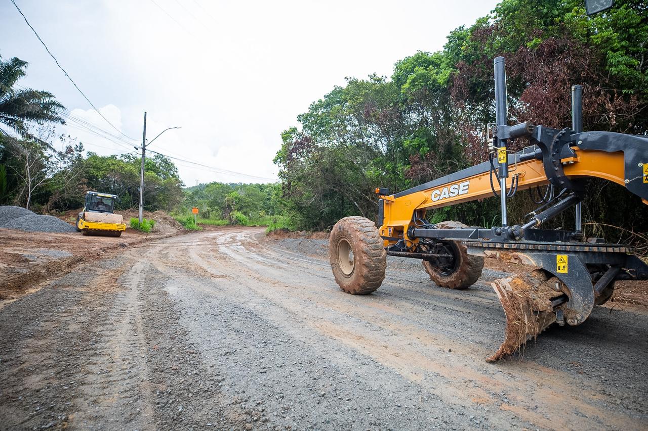 Seinfra atua na limpeza de canais e na manutenção de estradas vicinais do município