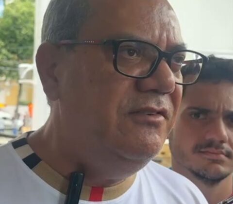 Imagem do post Carlos Muniz entra na campanha do filho com aviso: “Vai ter que trabalhar”