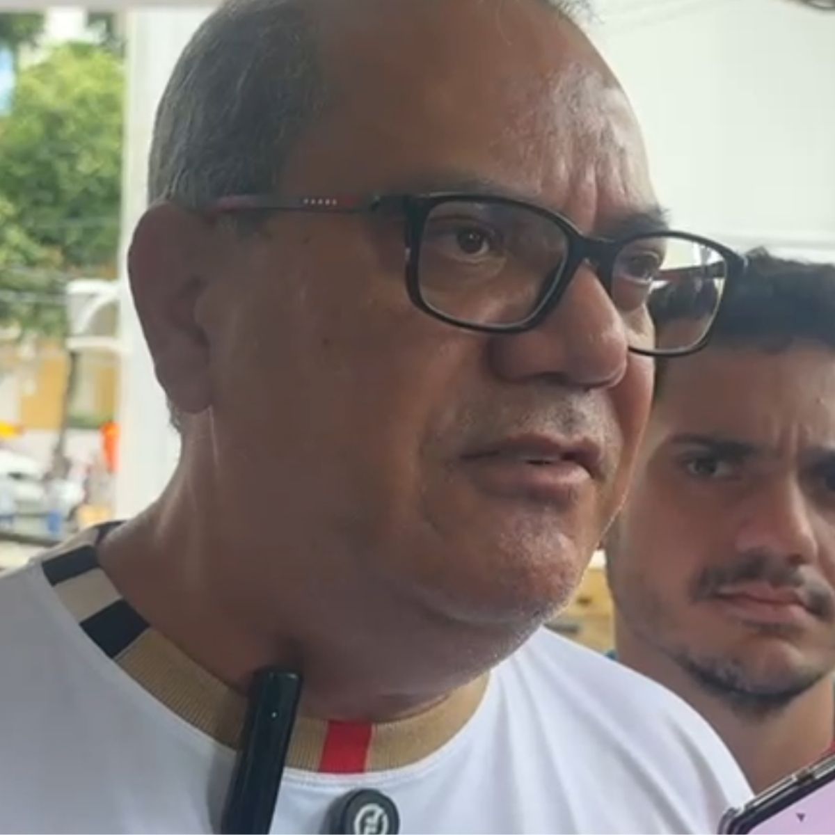 Carlos Muniz entra na campanha do filho com aviso: “Vai ter que trabalhar”