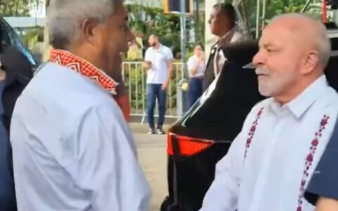 Imagem do post Lula chega no carnaval de Salvador acompanhado por Janja e Jerônimo