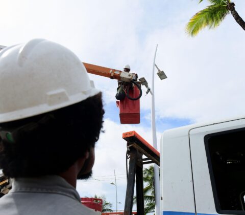 Imagem do post Furto de luminárias causa prejuízo de R$ 110 mil e acende alerta no Carnaval de Salvador