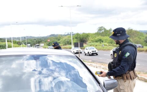 Imagem do post PRF reforça fiscalização nas rodovias da Bahia no Carnaval 2026