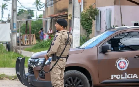 Imagem do post Viatura da PM é atingida por tiros durante operação no Nordeste de Amaralina