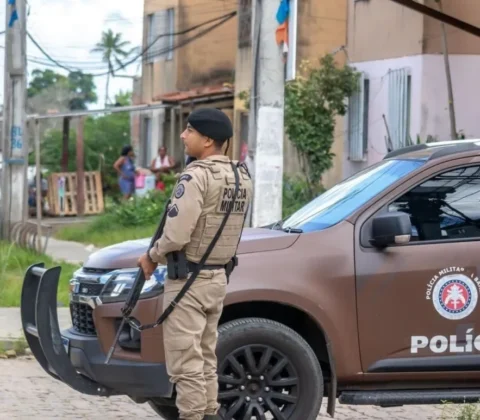 Imagem do post Viatura da PM é atingida por tiros durante operação no Nordeste de Amaralina