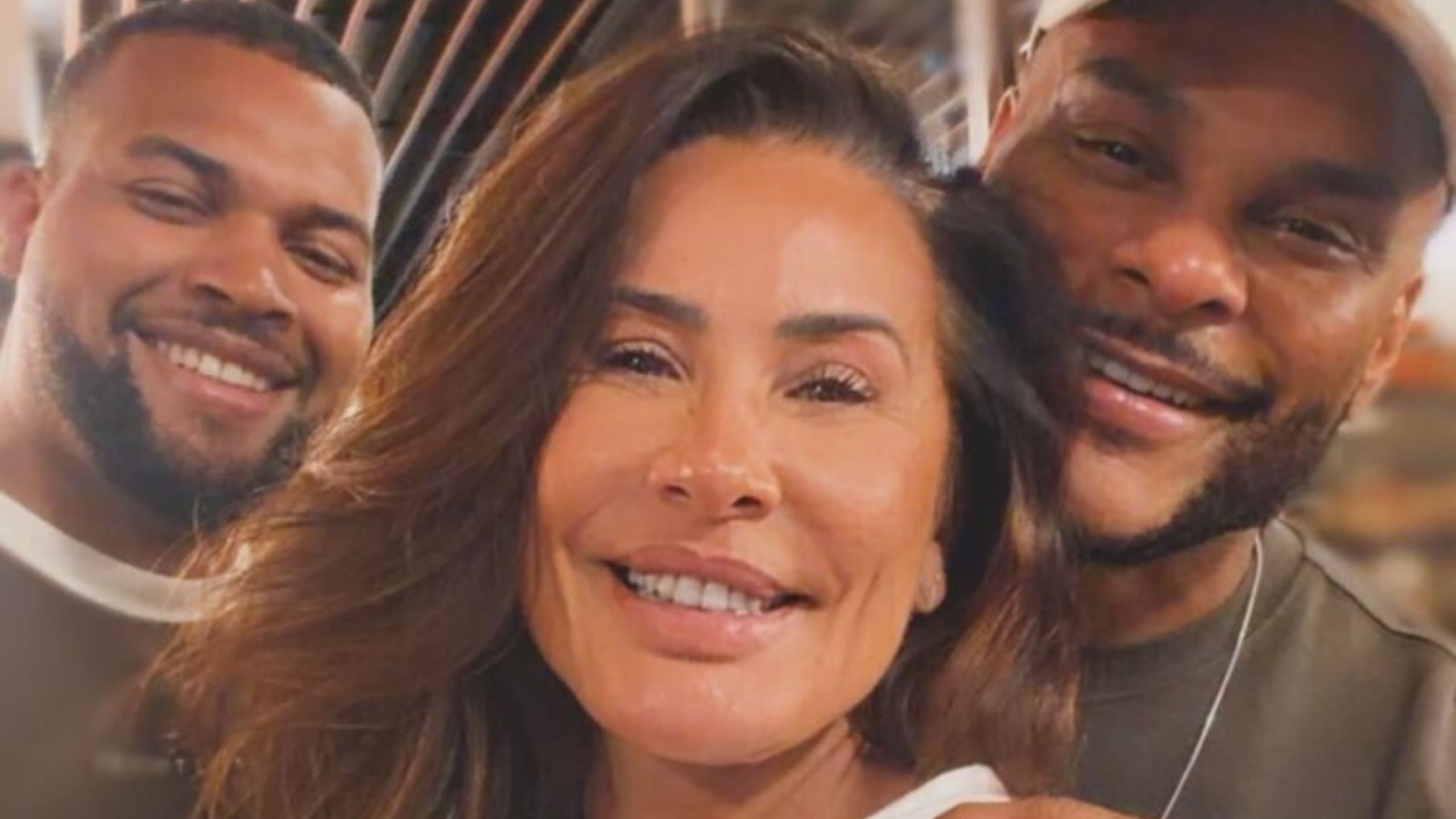 Tony Salles surge em clique raro ao lado do filho mais velho; veja