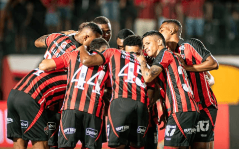 Imagem do post Vitória para em Rossi, perde pênalti e deixa pontos em casa