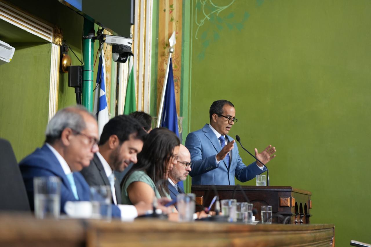 Na Câmara Municipal, Bruno Reis apresenta entregas para Salvador em 2026
