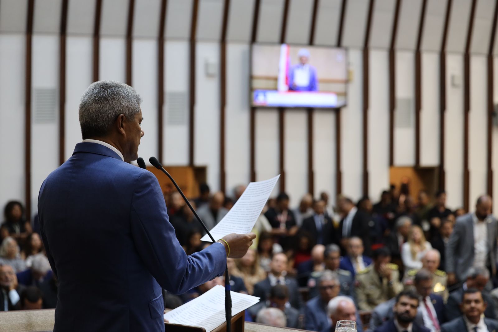 Jerônimo destaca prioridades do Governo na reabertura legislativa da Alba