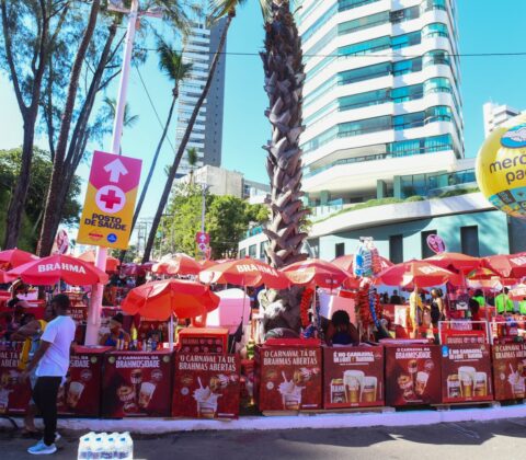 Imagem do post Bruno Reis anuncia reforço histórico ao apoio aos ambulantes no Carnaval de Salvador