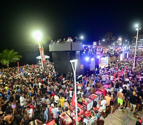 Imagem do post Melhor Segunda-Feira do Mundo leva multidão à Barra e homenageia o samba no pré-Carnaval de Salvador
