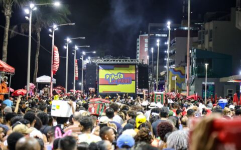 Imagem do post Após estreia no Fuzuê, Mudei de Nome segue para desfiles do Carnaval; confira agenda
