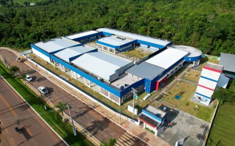 Imagem do post Governador entrega nova escola de tempo integral em Nilo Peçanha