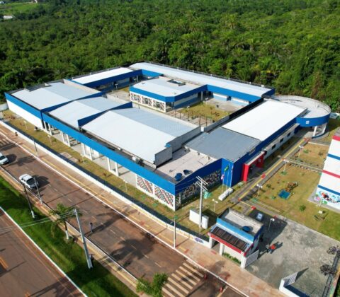 Imagem do post Governador entrega nova escola de tempo integral em Nilo Peçanha