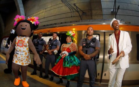 Imagem do post No embalo da folia, metrô vira palco de alerta contra exploração infantil em Salvador
