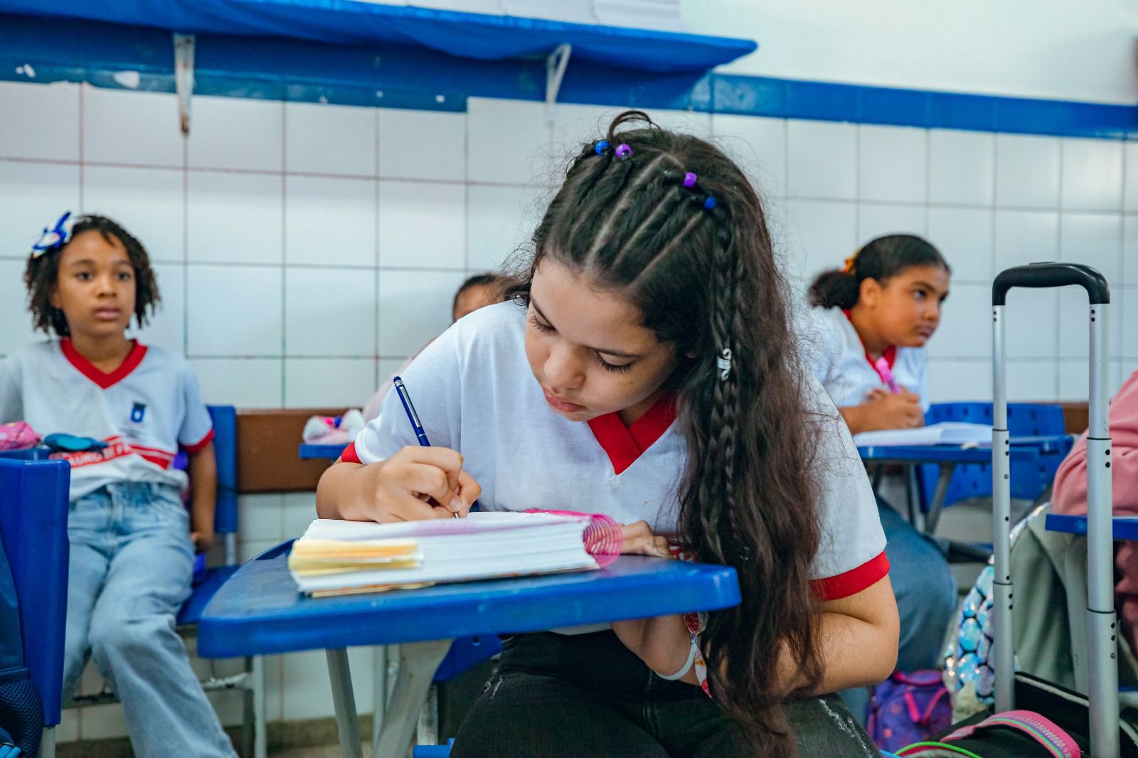 Ano letivo começa com mais de 25 mil alunos na rede municipal de Lauro de Freitas