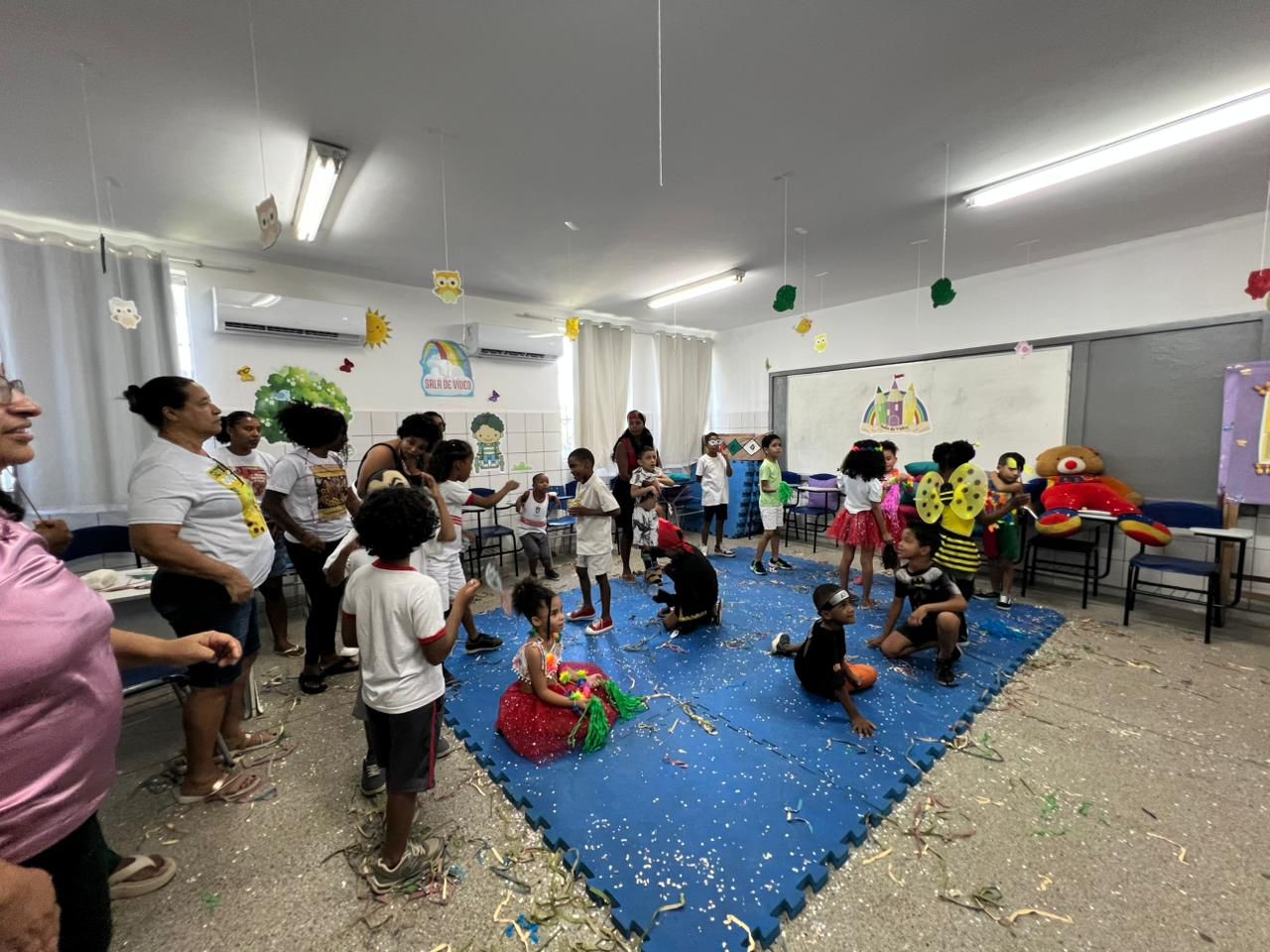 Prefeitura promove bloquinhos de Carnaval em escolas de Lauro de Freitas