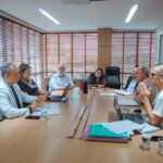 Prefeita de Lauro de Freitas discute IPTU 2026 com empresários e associações