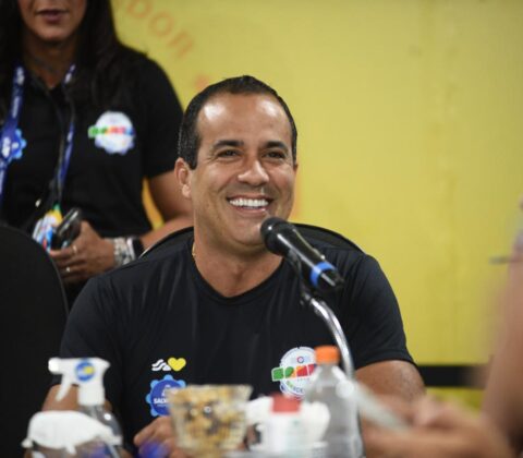 Imagem do post Multidão toma conta do Carnaval: mais de 1,5 milhão de foliões lotam circuitos, diz Bruno Reis