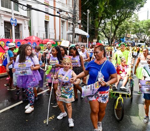 Imagem do post Primeiro bloco para pessoas com deficiência emociona e leva inclusão ao Carnaval de Salvador