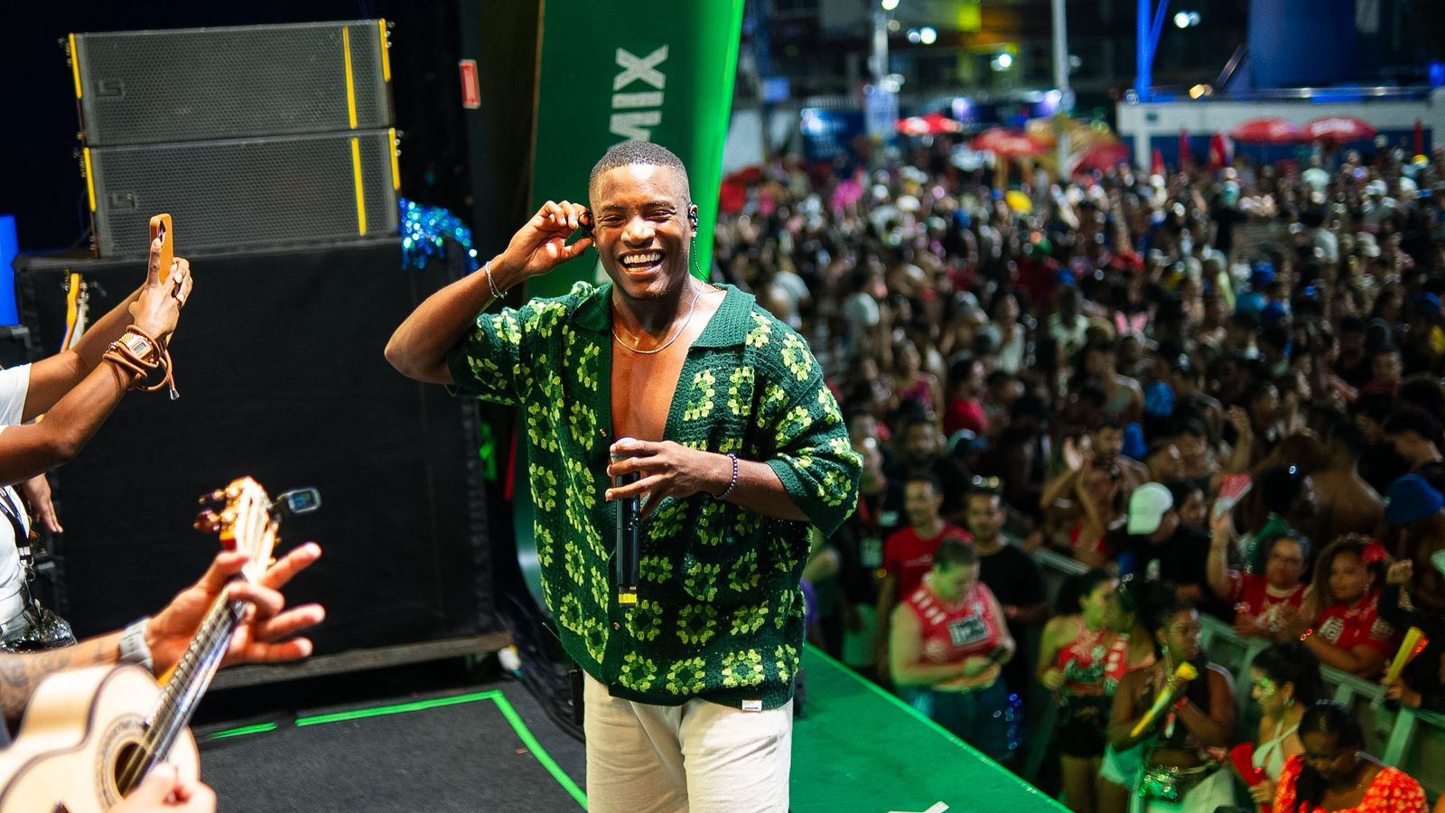 Torre Beats agita Farol da Barra com Diggo e DJ L.A no domingo de Carnaval