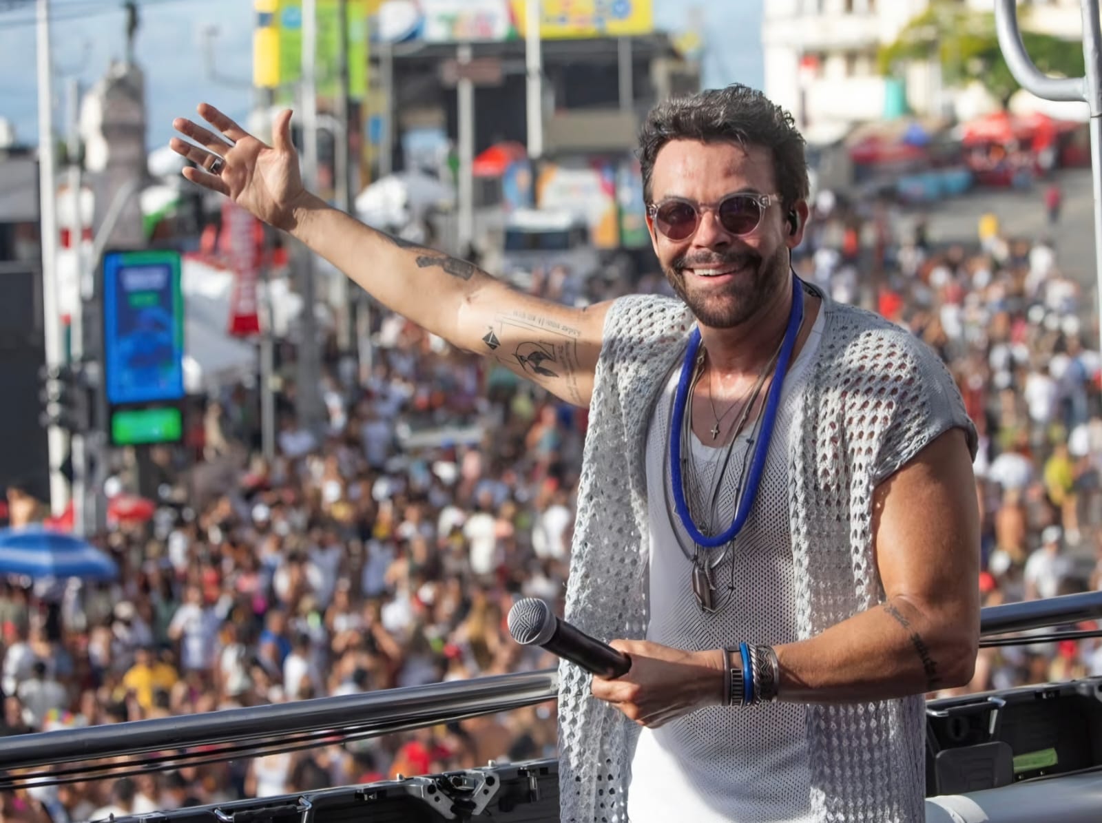 Alexandre Peixe comanda a segunda de Carnaval em MG e encerra a folia na terça, em Salvador