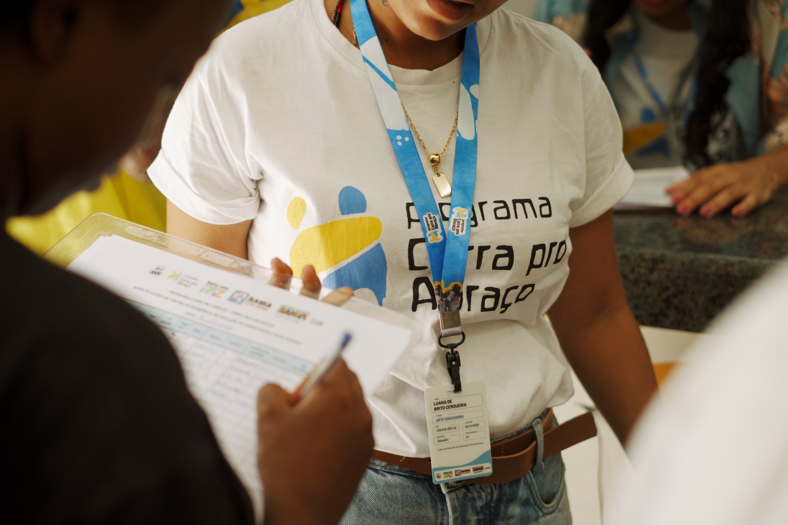 Programa “Corra pro Abraço” reforça cuidado com pessoas vulneráveis no Carnaval de Salvador