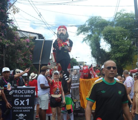 Imagem do post Mudança do Garcia arrasta multidão e reafirma tradição de crítica e resistência no Carnaval de Salvador