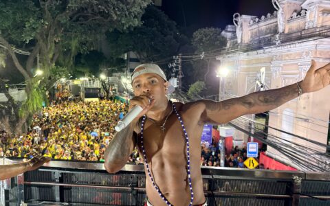 Imagem do post La Fúria comanda bloco das Muquiranas e embala cortejo de realeza no Campo Grande