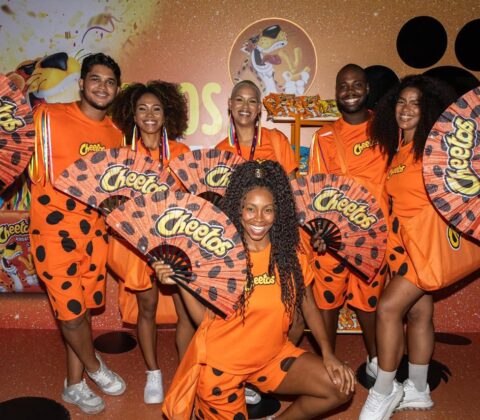 Imagem do post Cheetos faz do leque sensação entre foliões em Salvador