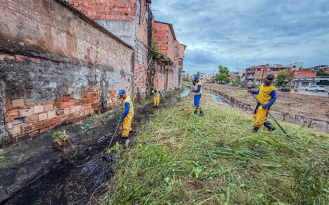 Imagem do post Lauro de Freitas intensifica limpeza de canais mediante previsão de fortes chuvas