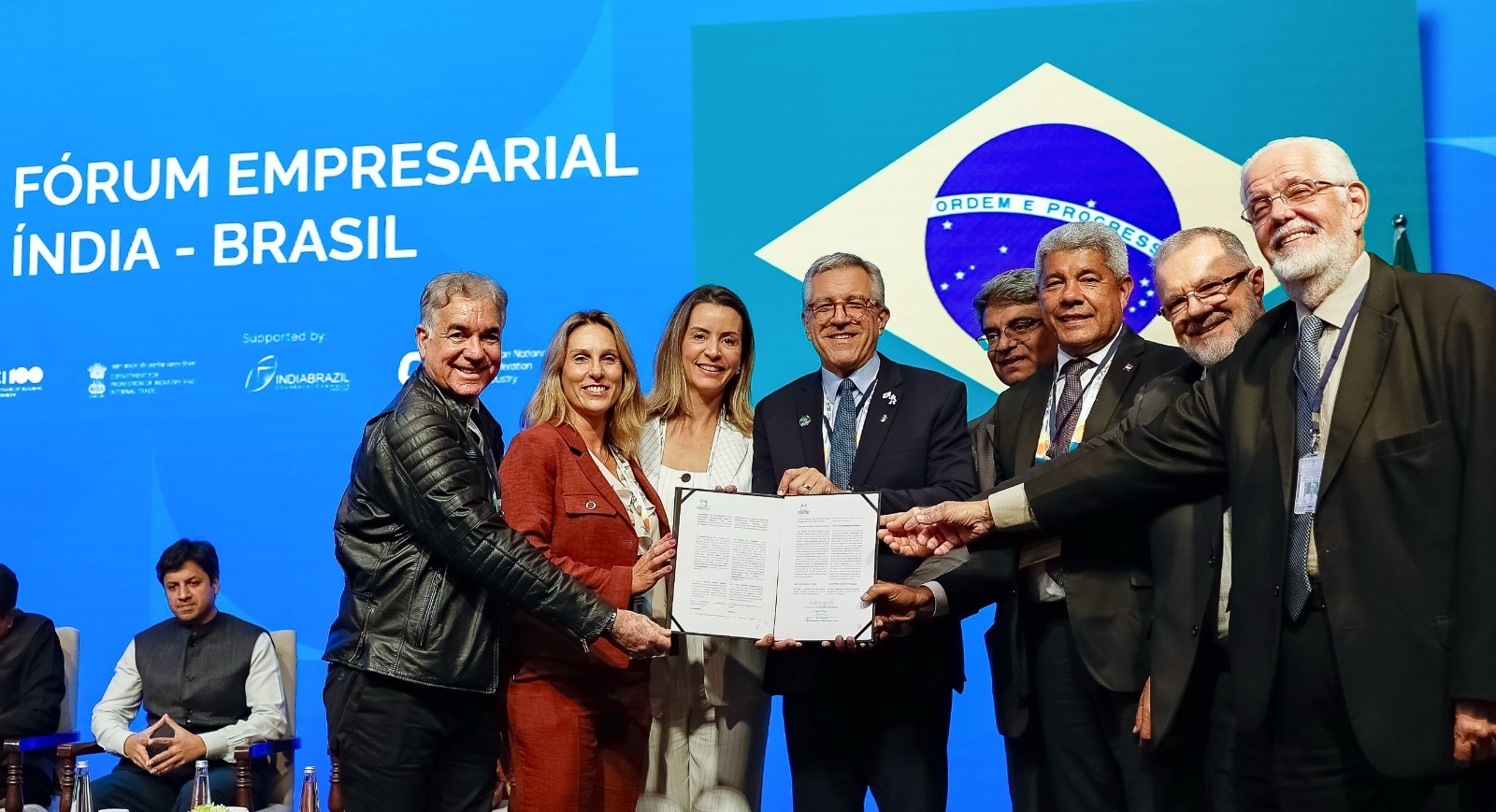 Jerônimo apresenta a empresários estrangeiros os trunfos da Bahia e convida para investir