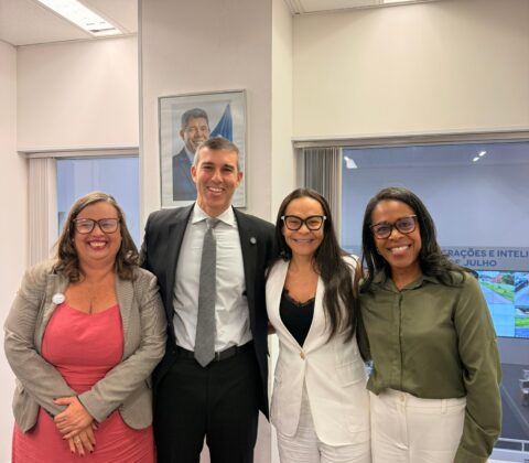 Imagem do post Ivoneide Caetano cobra reforço no combate ao feminicídio em reunião com secretário de Segurança