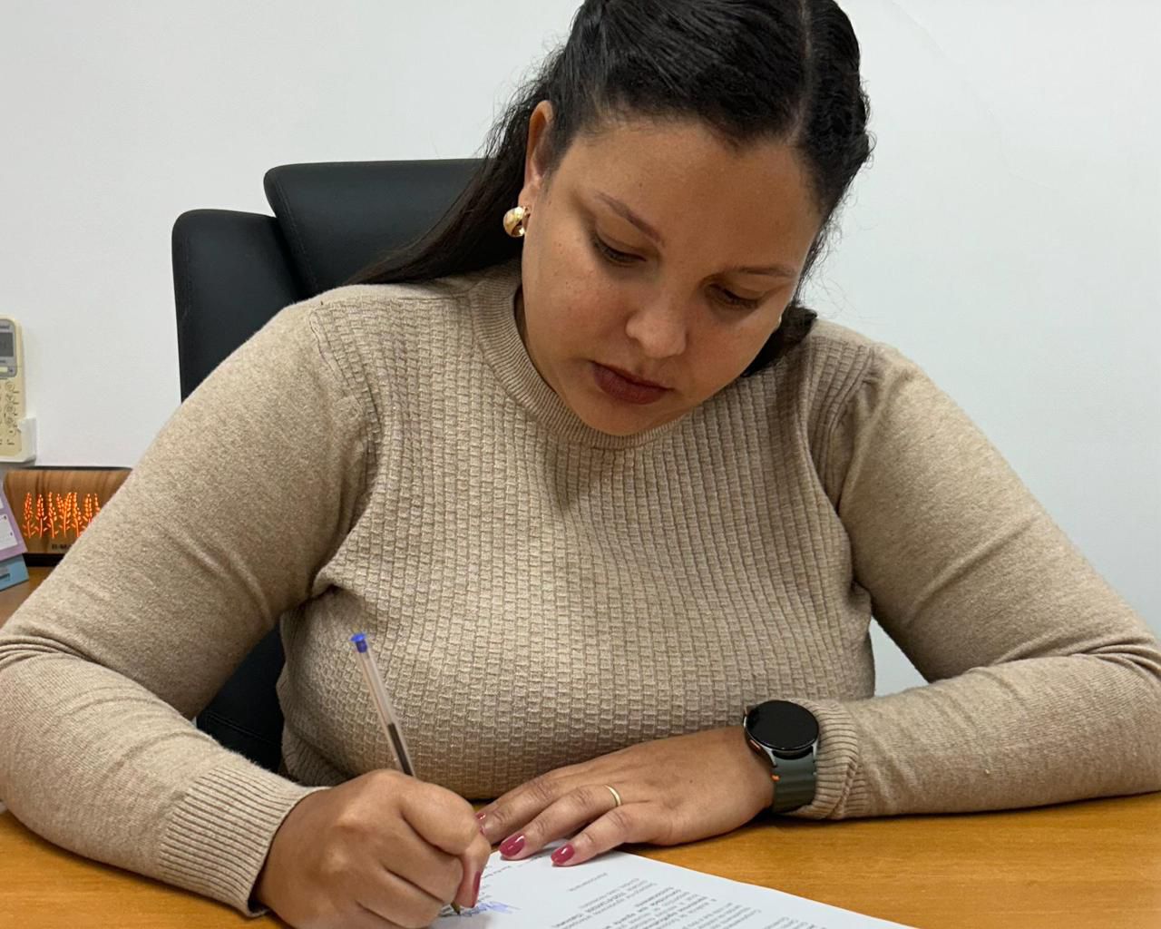 Isabela Sousa repudia declaração machista no futebol e presta solidariedade à árbitra Daiane Muniz