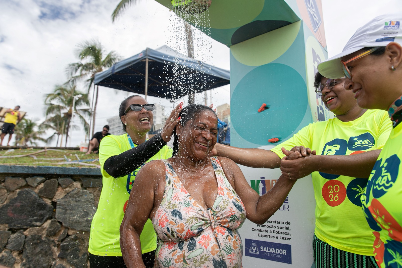 Ondina terá banho de mar assistido para pessoas com deficiência neste fim de semana; veja como participar