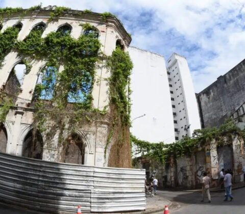 Imagem do post Prefeitura autoriza posse de 36 imóveis abandonados no Comércio em Salvador