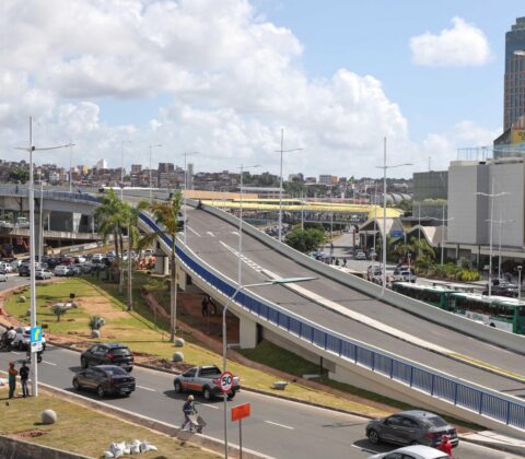 Imagem do post Viaduto José Linhares melhora fluidez e reduz tempo de viagem, diz Transalvador