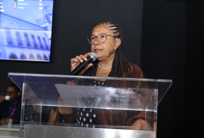 Vereadora questiona gasto de R$ 177 milhões com eventos e cobra prioridades na gestão de Salvador