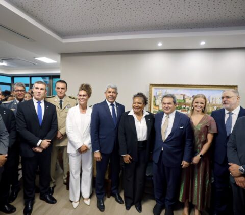 Imagem do post Jerônimo participa da posse de Pedro Maia no MPBA e destaca fortalecimento institucional