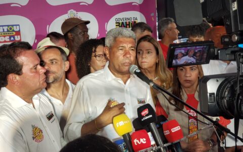 Imagem do post Jerônimo recebe bispo da Universal e nega pauta política: “Devolução de gentileza”