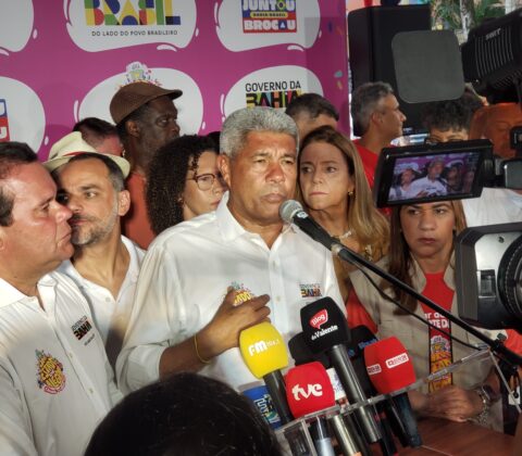 Imagem do post Jerônimo recebe bispo da Universal e nega pauta política: “Devolução de gentileza”